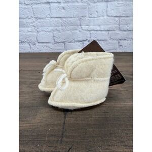 Flokati Baby Wool Slippers Booties Cream 100% Wool Soft Cozy Minimalist Organic